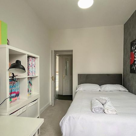 Beautiful 3Bd Flat In Archway London Londres Exterior foto